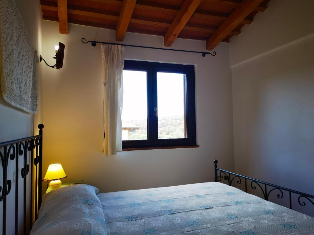 La Corte Degli Ulivi - Albergo Rurale Tresnuraghes Exterior foto