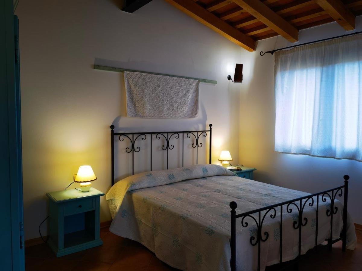 La Corte Degli Ulivi - Albergo Rurale Tresnuraghes Exterior foto