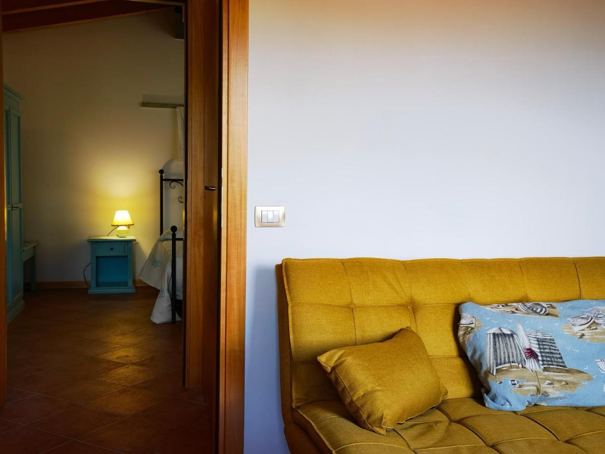 La Corte Degli Ulivi - Albergo Rurale Tresnuraghes Exterior foto