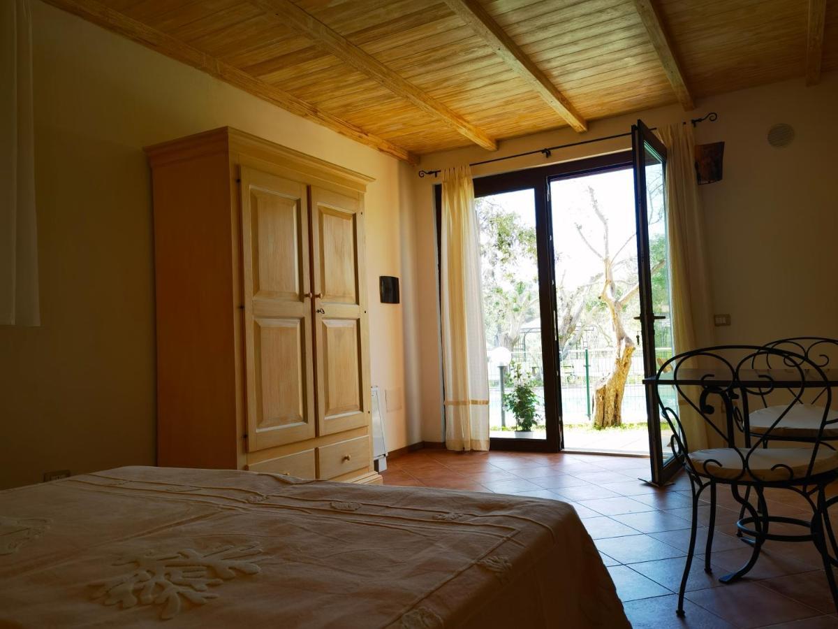 La Corte Degli Ulivi - Albergo Rurale Tresnuraghes Exterior foto