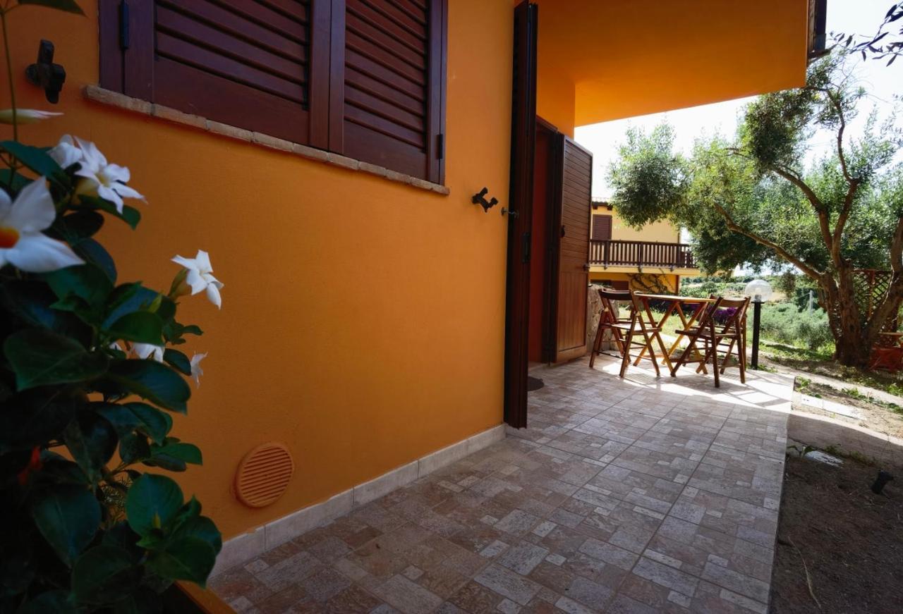 La Corte Degli Ulivi - Albergo Rurale Tresnuraghes Exterior foto